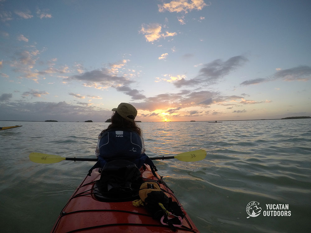 Mari travel kayak